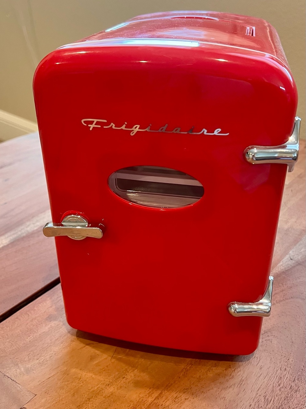 Frigidaire Red Retro Mini Fridge